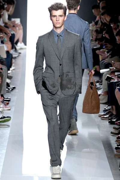 Look 33